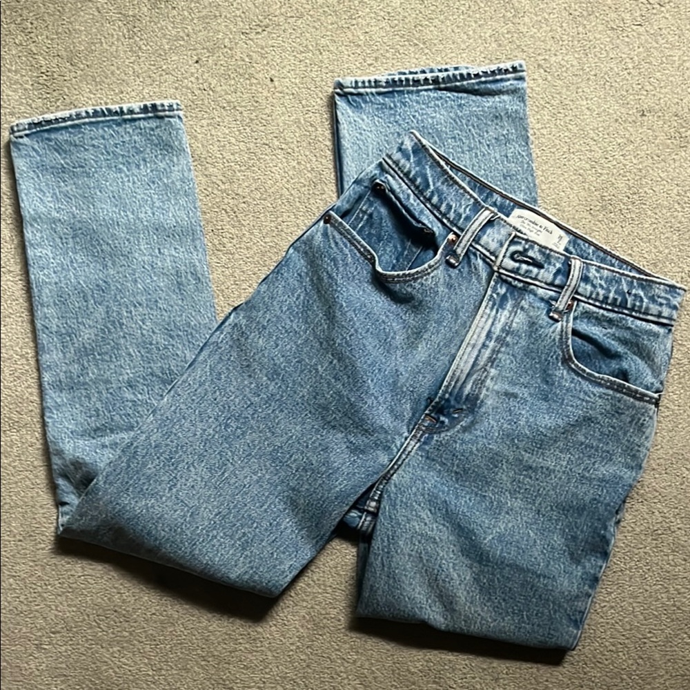 Abercrombie & Fitch Curve Love 90s straight Jean